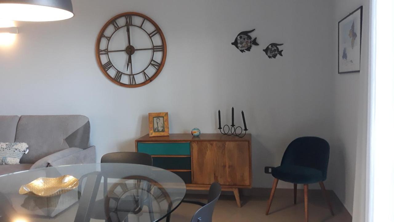 Ze-Vi Home Santa Flavia Eksteriør bilde